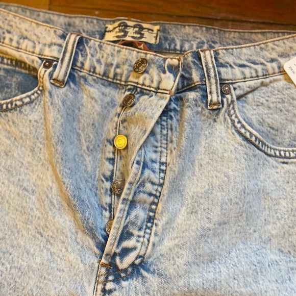 NWT Free People curvy button fly acid washed jeans - Picture 10 of 12